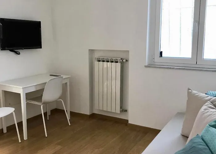 住宿加早餐酒店 La Riviera Bed & Breakfast 3*