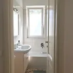 La Riviera Bed & Breakfast
