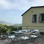 La Riviera Bed & Breakfast فندق مبيت وإفطار 3*
